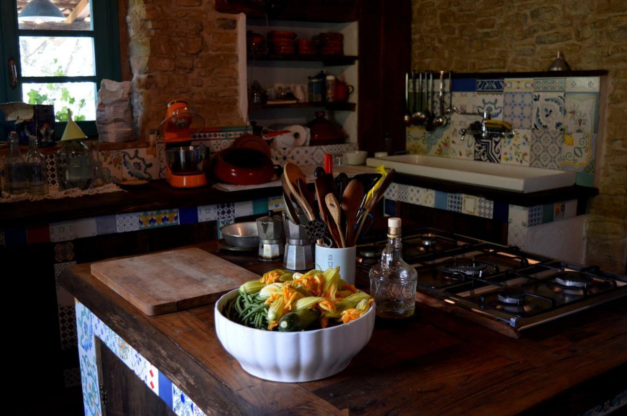 Masseria Cata Catascia Acomodação com café da manhã Tortorella Exterior foto